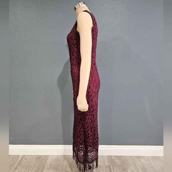 Vintage CAROLE LITTLE Petite Burgundy Crochet Knit Lace Maxi Dress 4P - Picture 7 of 8